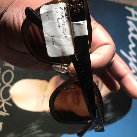 Luxury Sunglasses - Picture 3 of 7